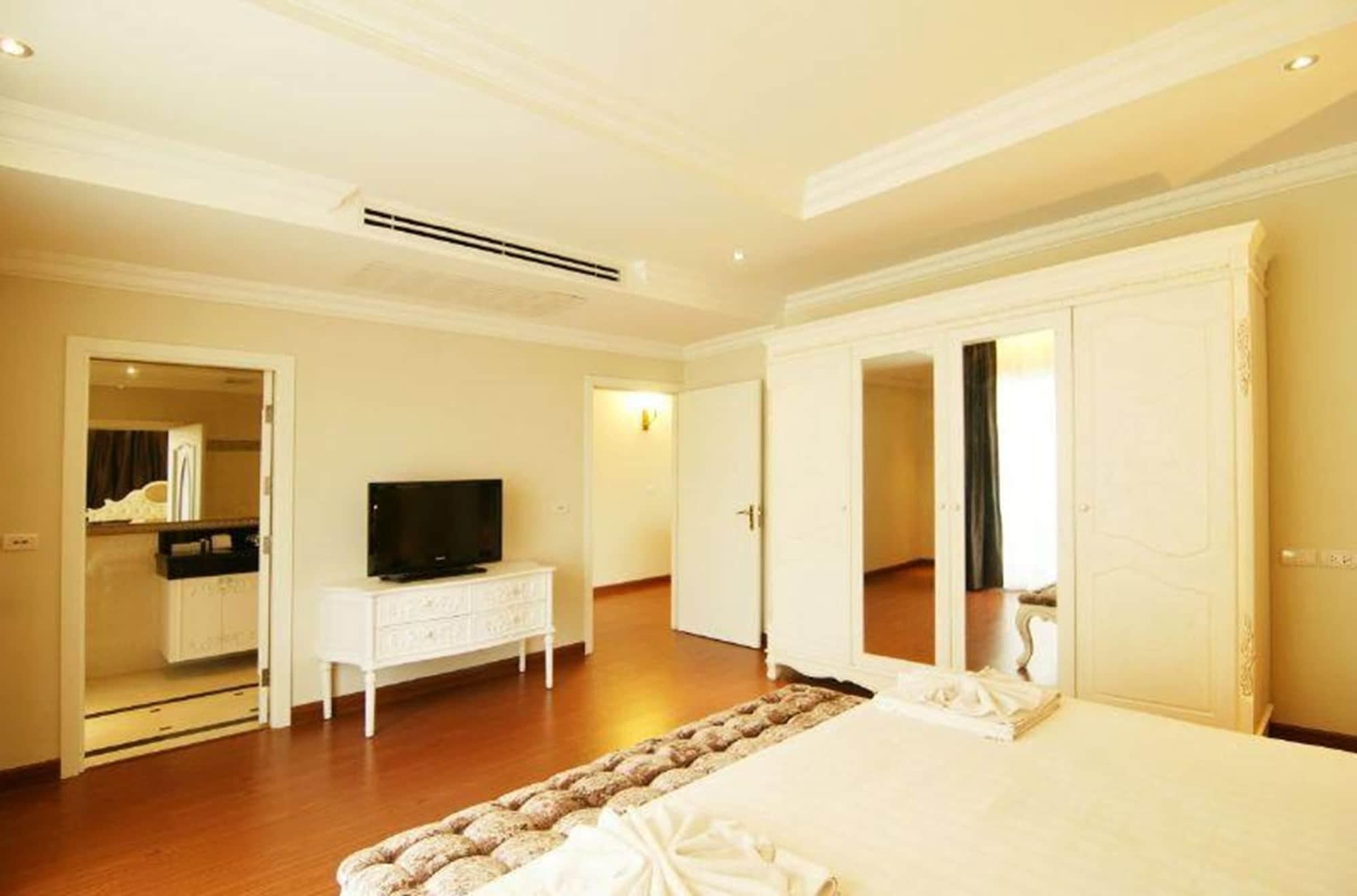 Lk Legend Hotel Pattaya Ngoại thất bức ảnh